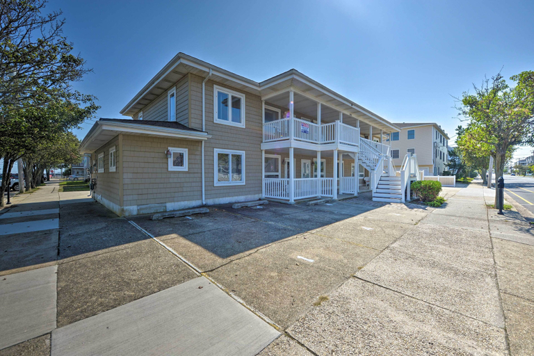 Exterior & Views 2, Beach Block Wildwood Condo - Proximity to Dining!, Cape May