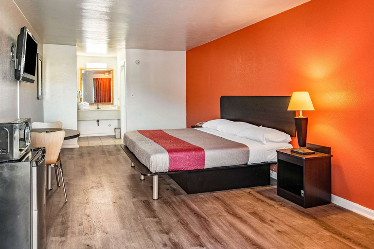 Bedroom 11