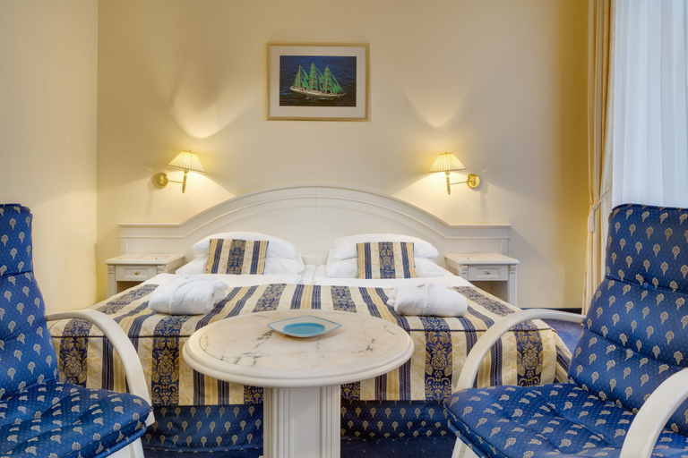 Bedroom 3, Ensana Grandhotel Pacifik, Cheb