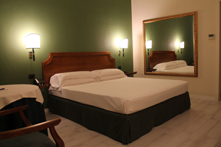 Bedroom 14
