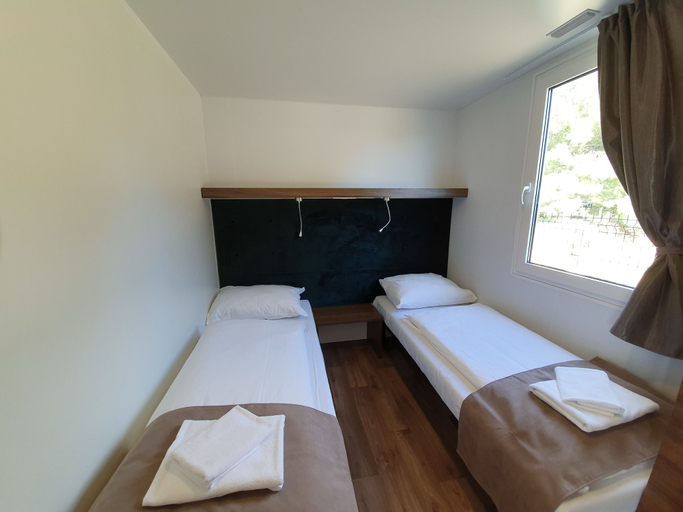 Bedroom 3, Camp Milo moje, Gradac