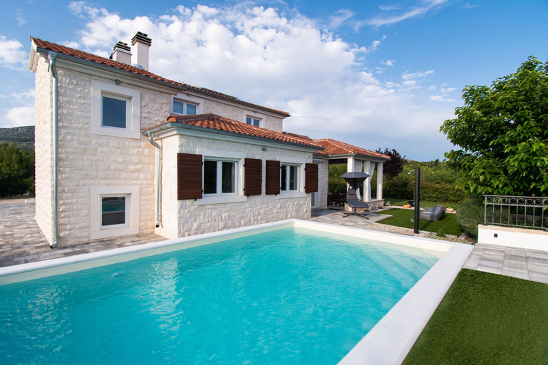 Sport & Beauty 2, Villa Whitestone, Šibenik