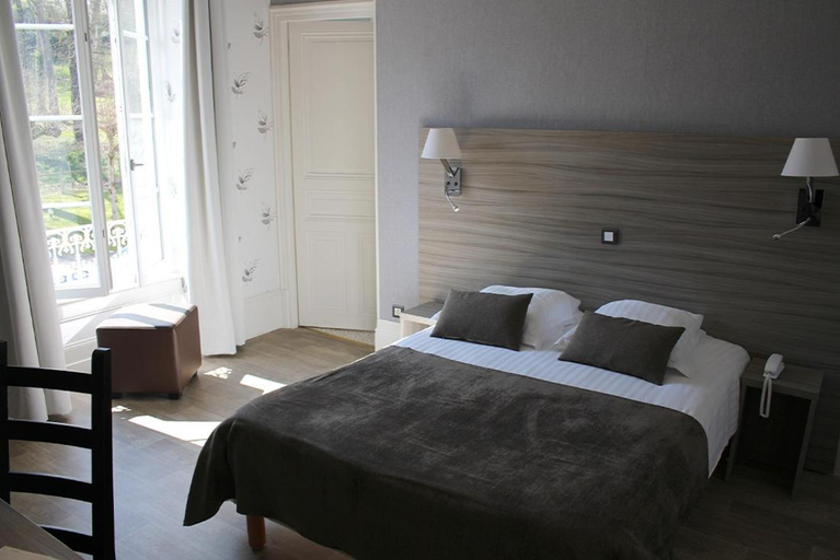 Bedroom 3, Grand Hôtel de Bourbon-Lancy, Saône-et-Loire
