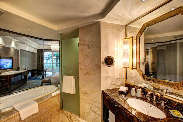 Bathroom 4, InterContinental Hotels CHENGDU GLOBAL CENTER by IHG, Chengdu