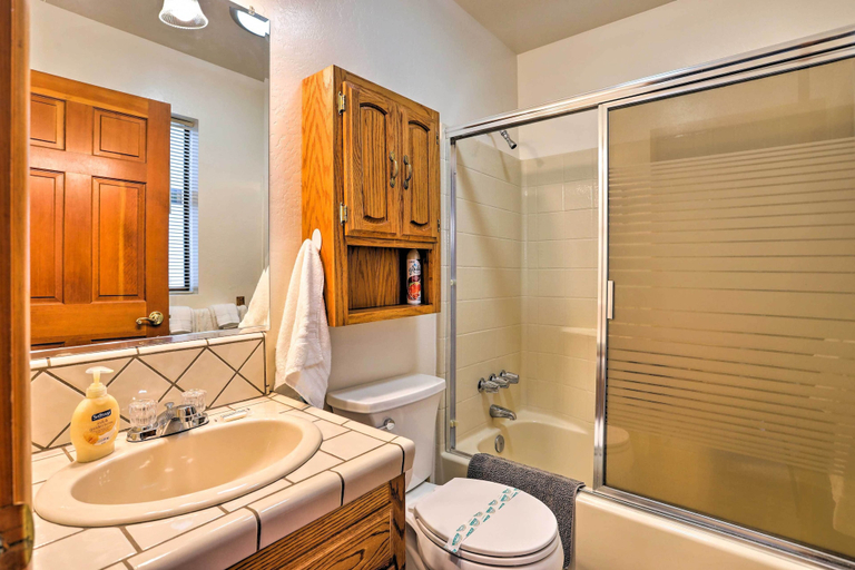 Bathroom 4, Upgraded 2BR Mountain A-Frame w/ World Class Views, San Bernardino