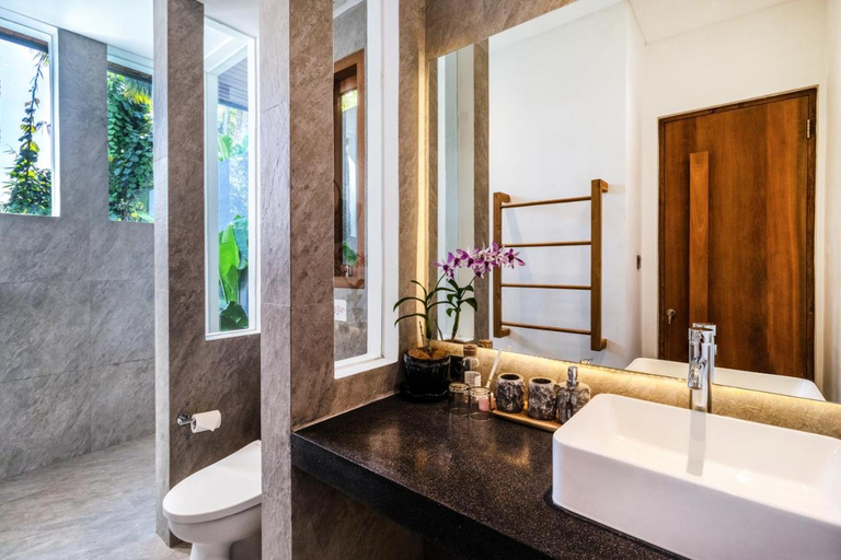Bathroom 4, Villa Veryhan by BaliSuperHost, Gianyar