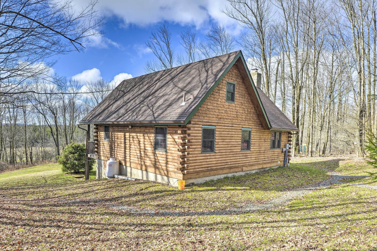 Exterior & Views 2, Secluded Pleasant Mount Cabin w/ Deck & Fireplace!, Wayne
