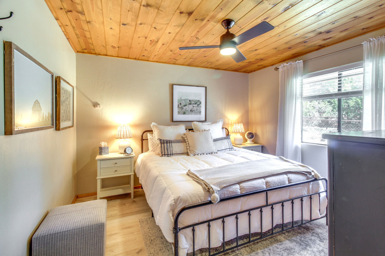 Bedroom 3, Cozy Heber Cabin Retreat w/ Deck + Fireplace!, Navajo