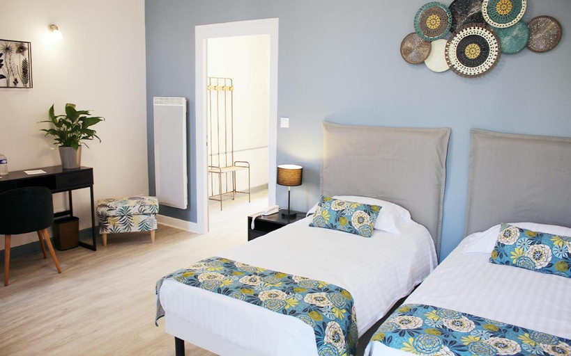 Bedroom 3, Grand Hotel de Bourbon-Lancy - Spa et Restaurant - Logis, Saône-et-Loire