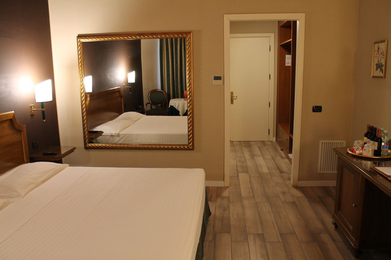 Bedroom 18