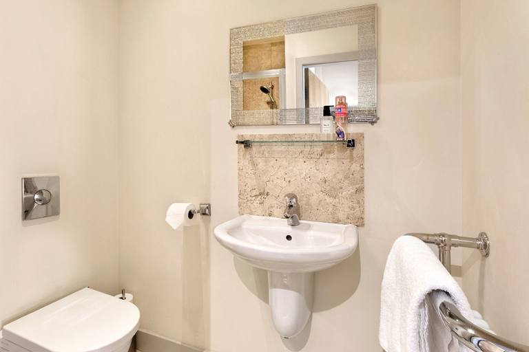 Bathroom 3, Granville Apartments, North Yorkshire
