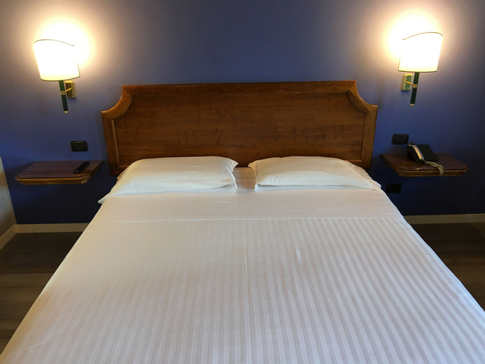 Bedroom 25