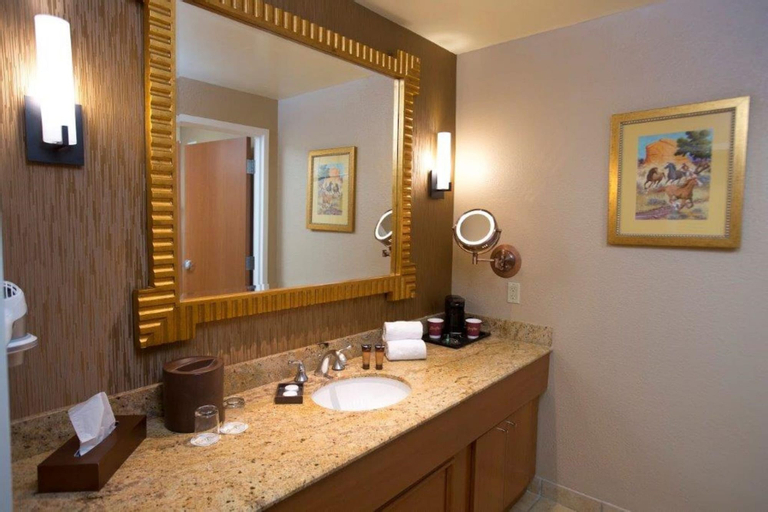 Bathroom 15