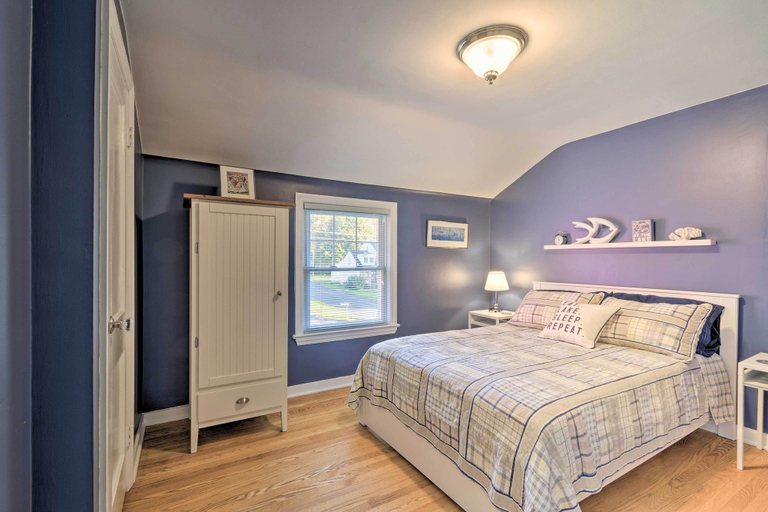 Bedroom 2, Rochester House w/ Fire Pit, Grill & Patio!, Monroe
