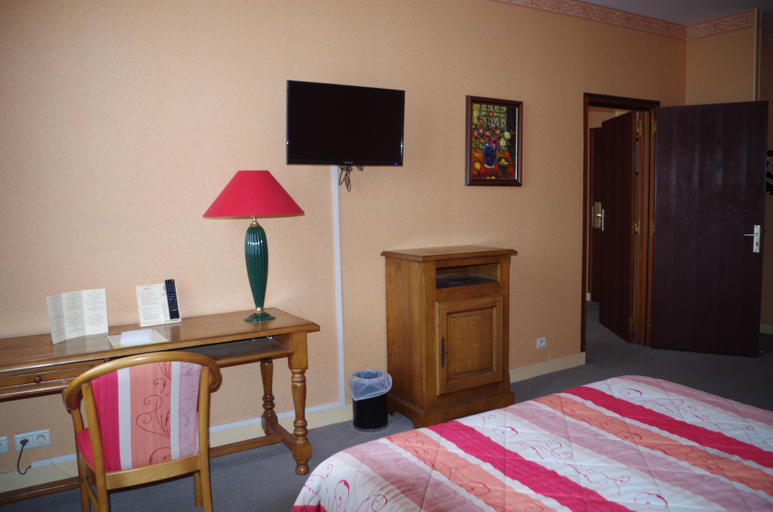 Bedroom 2, Logis Hotel La Villa Des Houx, Seine-Maritime