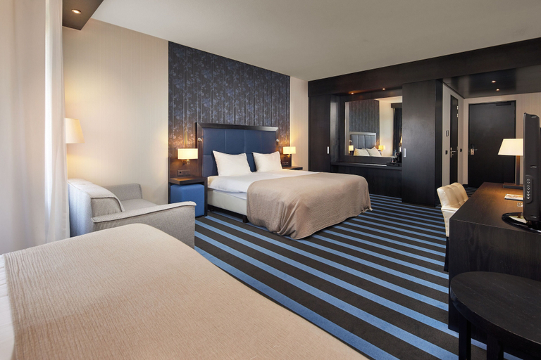 Bedroom 4, Van Der Valk Hotel Sneek, Sneek