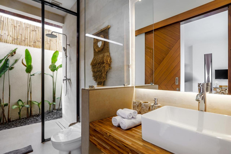 Bathroom 4, Villa Crystal Lagoon by BaliSuperHost, Gianyar