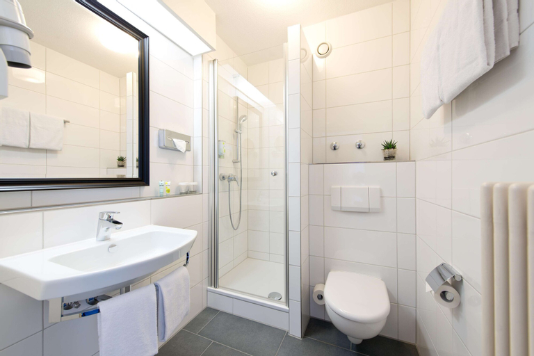 Bathroom 7