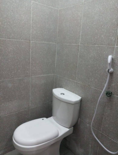 Bathroom 5, Losmen Yosi Carita 1, Serang