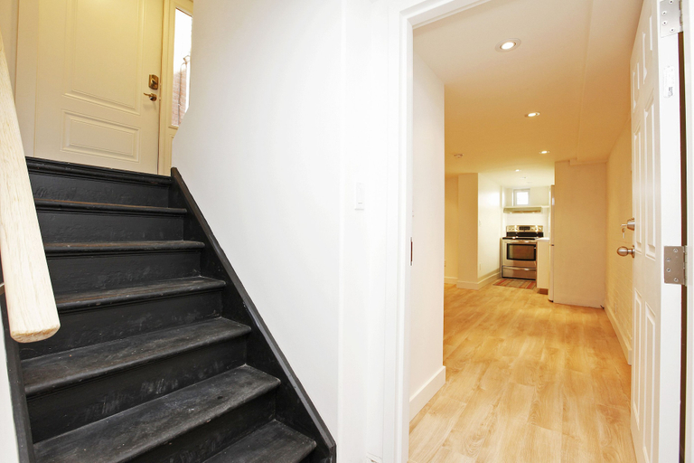 Others 5, Applewood Suites - Executive Basement, Toronto