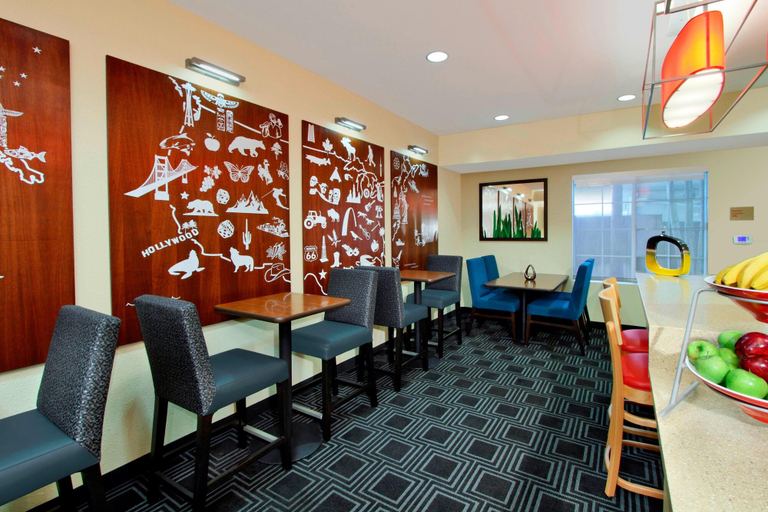 Food & Drinks 5, TownePlace Suites by Marriott San Jose Cupertino, Santa Clara