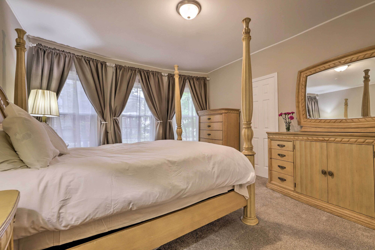 Others 3, Cozy Springfield Apartment, Close to Parks!, Hampden
