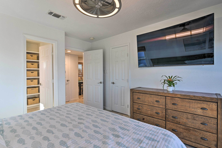 Bedroom 3, Pet-friendly Galveston Home - Walk to Beach!, Galveston