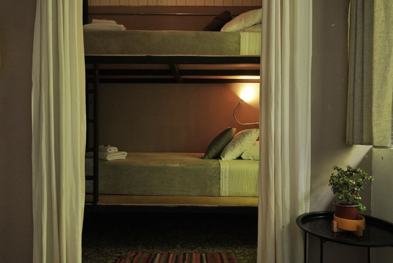 Bedroom 4, OutBox Inn, Puntarenas