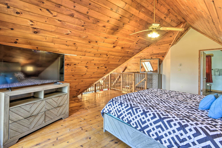 Bedroom 3, Secluded Pleasant Mount Cabin w/ Deck & Fireplace!, Wayne