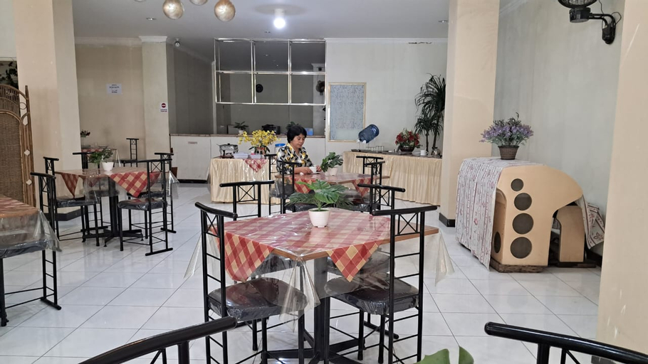 Food & Drinks 4, Hotel Regina Manado, Manado