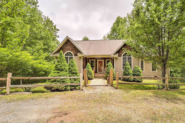 Exterior & Views 2, Bring Your Dog Blue Ridge Mountain Sanctuary!, Watauga