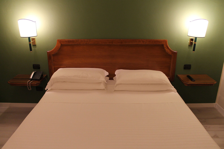 Bedroom 15