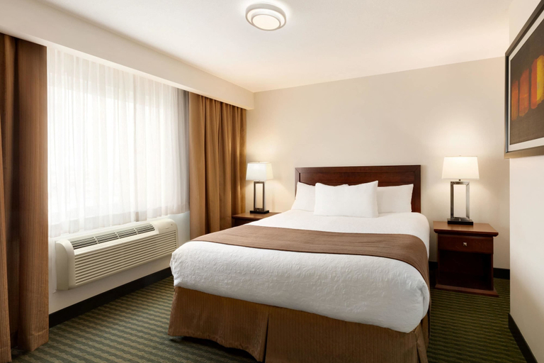 Bedroom 3, Travelodge by Wyndham Weyburn, Division No. 2
