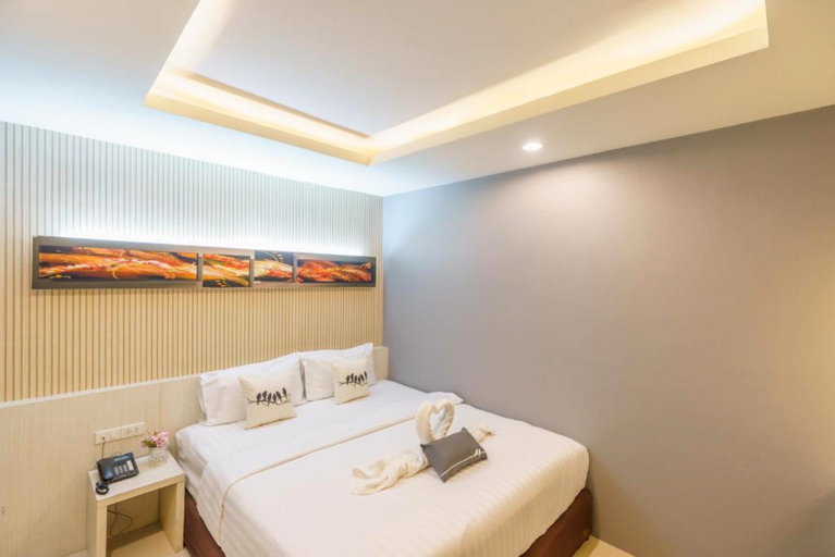 Bedroom 13