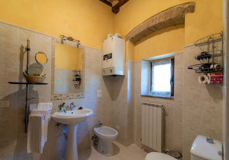 Bathroom 5, Monastero San Silvestro, Arezzo