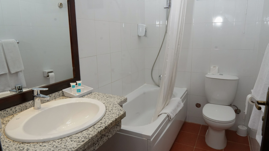 Bathroom 3, アラベラ アズール リゾート - オール インクルーシブ, Al-Ghurdaqah