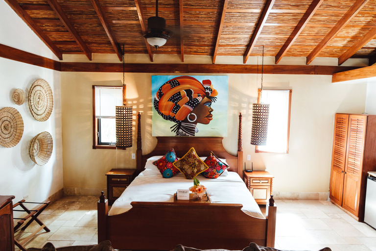 Bedroom 2, Almond Beach Resort at Jaguar Reef