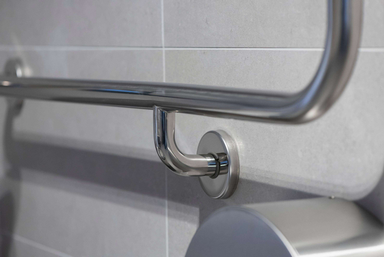 Bathroom 10