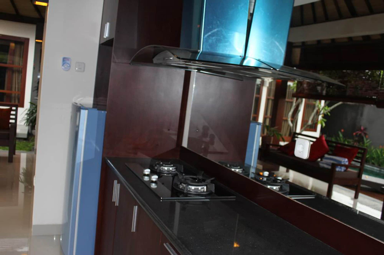 Dining Room 23