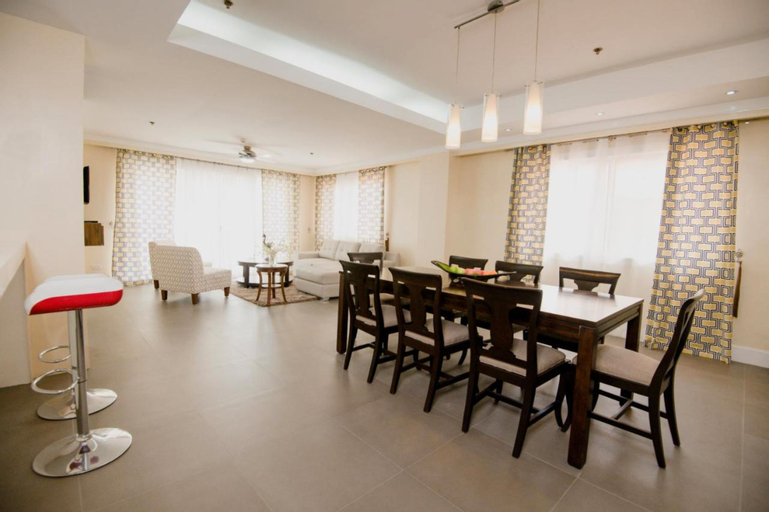 Dining Room 23