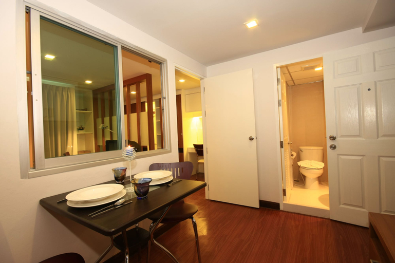 Bathroom 7
