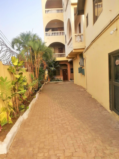 Exterior & Views, Vacation Inn Hotel, Accra