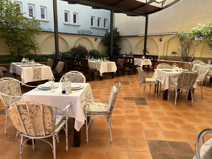 Food & Drinks 5, Hotel Bistra & Galina, Rousse