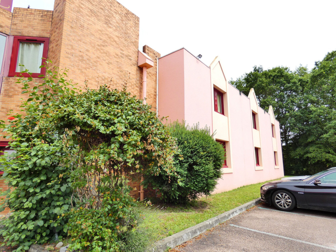 Exterior & Views 2, Hôtel du Parc, Haute-Vienne