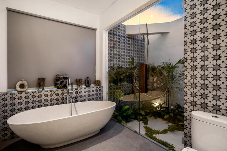 Bathroom 3, Villa Tchikobo by BaliSuperHost, Gianyar