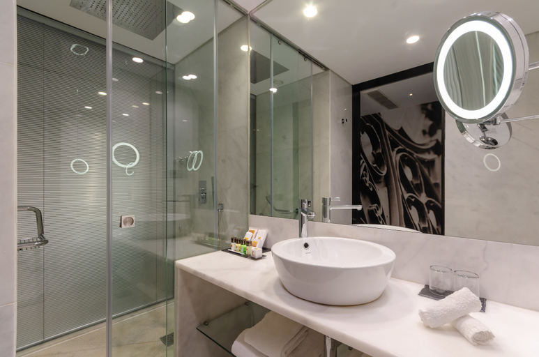 Bathroom 5, Hotel Santa Justa Lisboa, Lisbon