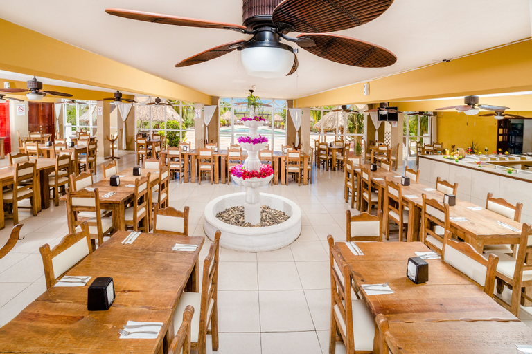 Food & Drinks 5, Uxmal Resort Maya, Santa Elena