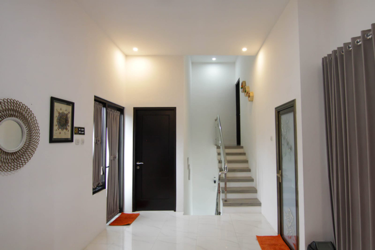 Others 4, Vila ARJUNA K Batu, Malang