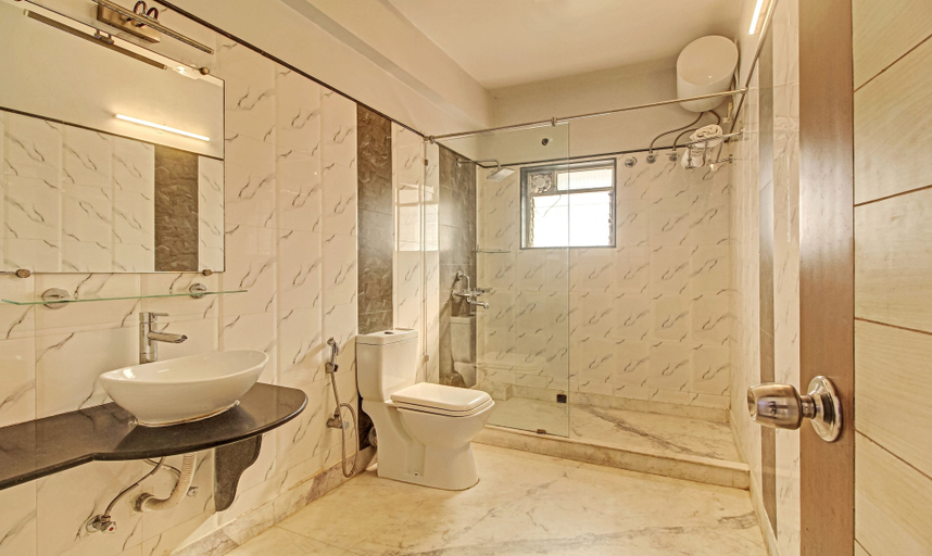 Bathroom 4, Treebo Sreemaa Newtown Near Biswa Bangla Gate, North 24 Parganas