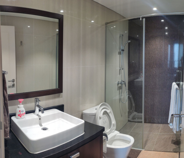 Bathroom 5, 3BR + 1 Branz BSD City Apartment, Tangerang Selatan
